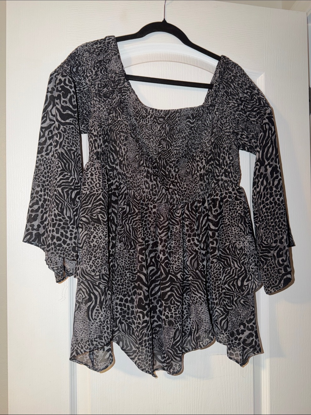 torrid Black & Gray Mixed Animal Print Peasant Tunic